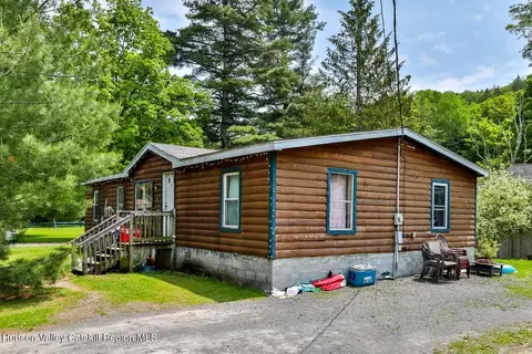 93 Spruce St, Tannersville, NY 12485
