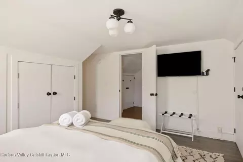 Bedroom - 769 Mitchell Hollow Rd, Windham, NY 12496 photo 10 of 10