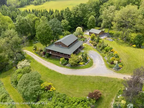 203 Left Pines Brook Rd, Walton, NY 13856