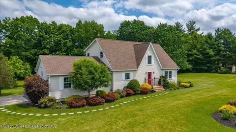 895 Van Hoesen Rd, Castleton On Hudson, NY 12033