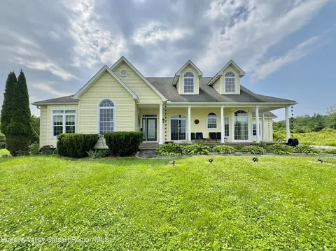 2914 Sleepy Hollow Rd, Athens, NY 12015