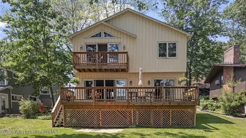 1024 Lakeview Rd, Copake, NY 12516