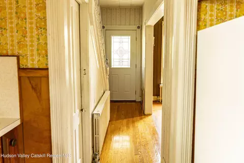 Entry Way - 53 Broad St, Catskill, NY 12414 photo 3 of 9