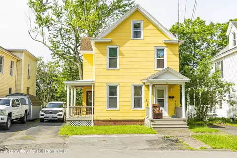 53 Broad St, Catskill, NY 12414