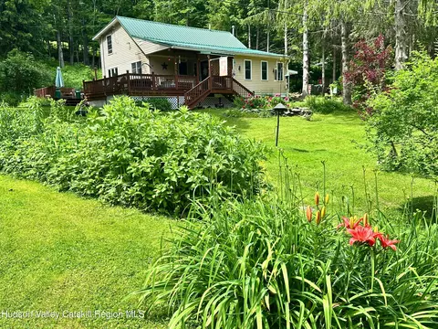 74 Fronckowiak Rd, Margaretville, NY 12455