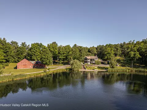 88 Mac Brown Rd, Claverack-red Mills, NY 12513