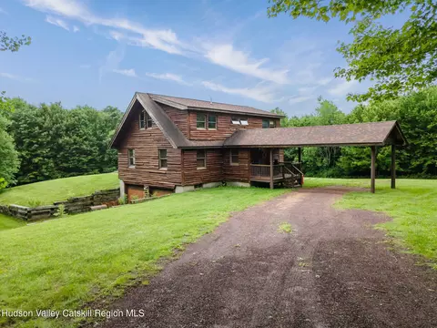 552 Bearkill Rd, Gilboa, NY 12076