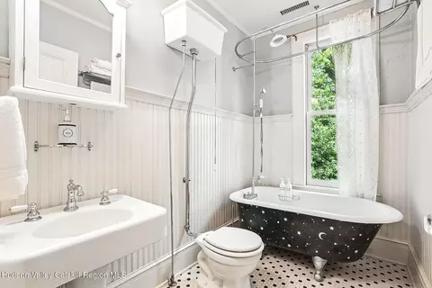 Bath - 125 Bedell Rd, Poughkeepsie, NY 12603 photo 4 of 4