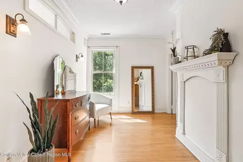 Entry Way - 125 Bedell Rd, Poughkeepsie, NY 12603 photo 2 of 2