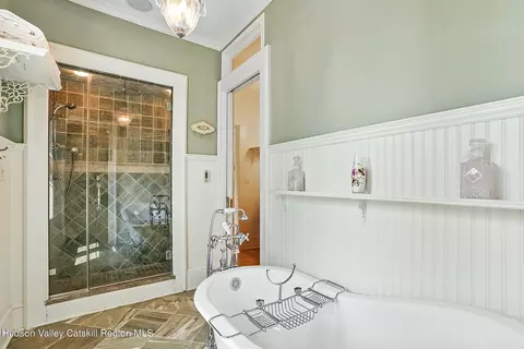 Bath - 125 Bedell Rd, Poughkeepsie, NY 12603 photo 1 of 4