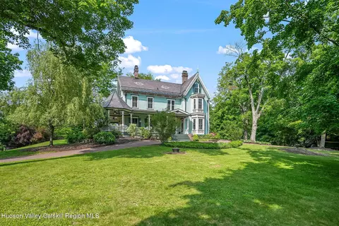 Exterior - 125 Bedell Rd, Poughkeepsie, NY 12603 photo 7 of 8