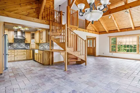 Entry Way - 8 Evans Rd, Windham, NY 12496 photo 2 of 6