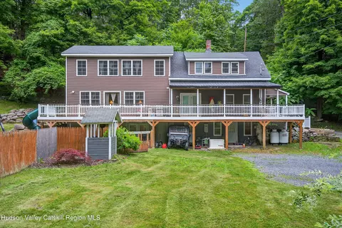 334 Pancake Hollow Rd, Highland, NY 12528