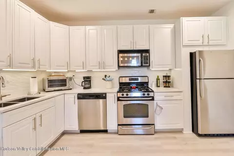 Kitchen - 8 Trailside Dr #BB1, Hunter, NY 12442 photo 3 of 3