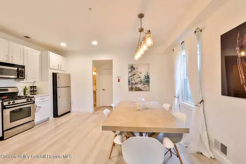 Entry Way - 8 Trailside Dr #BB1, Hunter, NY 12442 photo 2 of 4