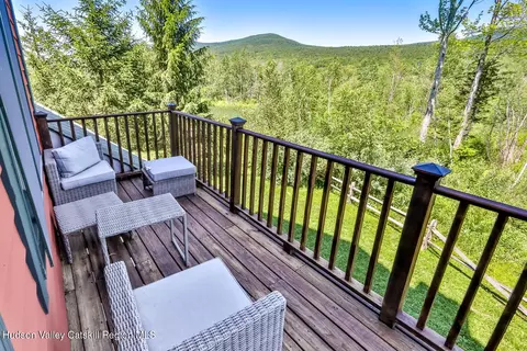 Exterior - 8 Trailside Dr #BB1, Hunter, NY 12442 photo 4 of 6