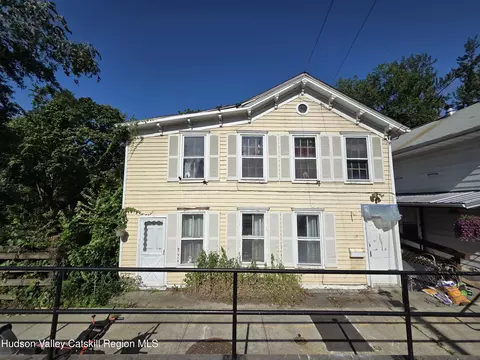 95 Spring St, Catskill, NY 12414 photo 1