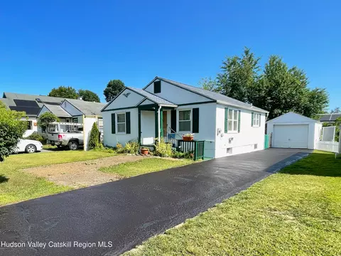 130 Wrentham St, Kingston, NY 12401