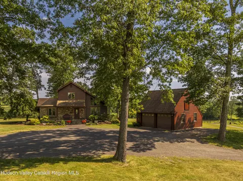48 County Route 14, Hudson, NY 12534