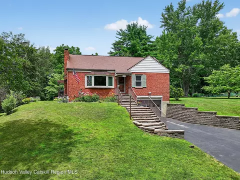178 Lindorf St, Ulster Park, NY 12487