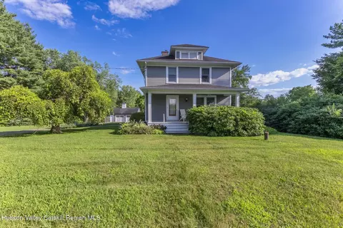 280 Pitcher Ln, Red Hook, NY 12571