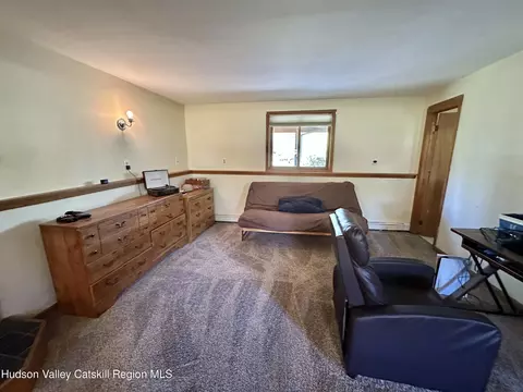 36 Susi Oval, Modena, NY 12548 photo 21