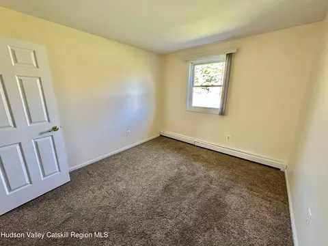 36 Susi Oval, Modena, NY 12548 photo 14