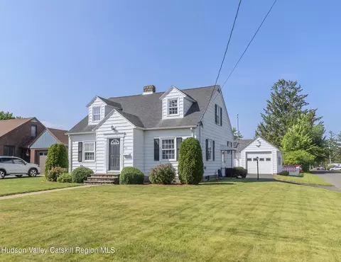 110 Harding Ave, Kingston, NY 12401