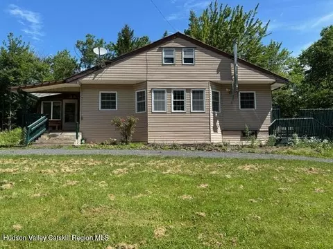 783 Broome Center Rd, Preston Hollow, NY 12469