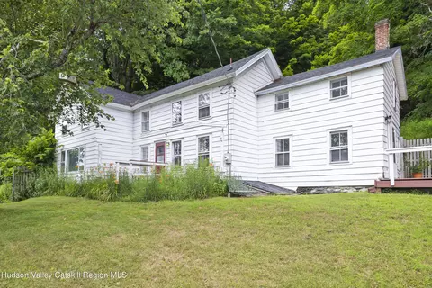 840 Pumpkin Hollow Rd S, Copake, NY 12516