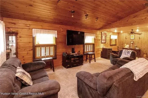 9 Low Rd, Shawangunk, NY 12589 photo 13
