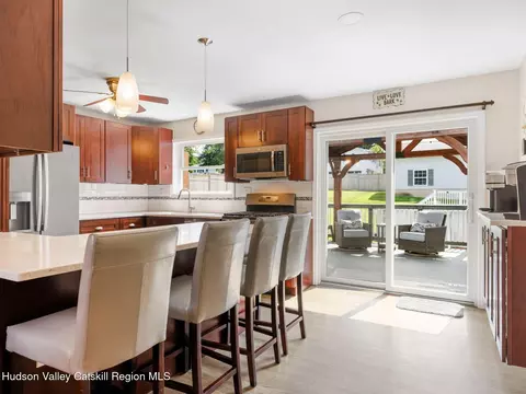 Kitchen - 11 Hoppenstedt Rd, Wallkill, NY 12589 photo 4 of 4