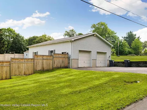 Exterior - 11 Hoppenstedt Rd, Wallkill, NY 12589 photo 4 of 10