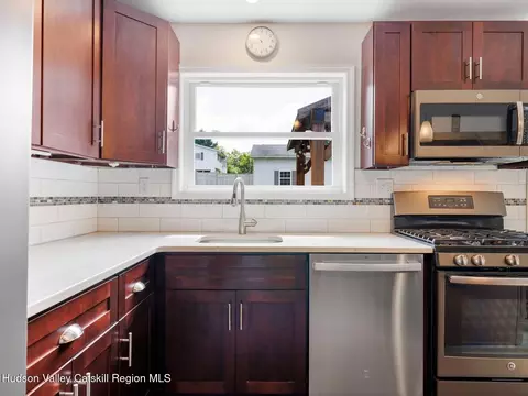 Kitchen - 11 Hoppenstedt Rd, Wallkill, NY 12589 photo 2 of 4