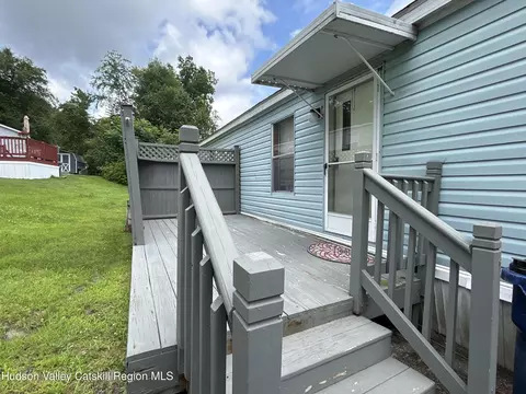 5 Old Post Rd #3, Millerton, NY 12546