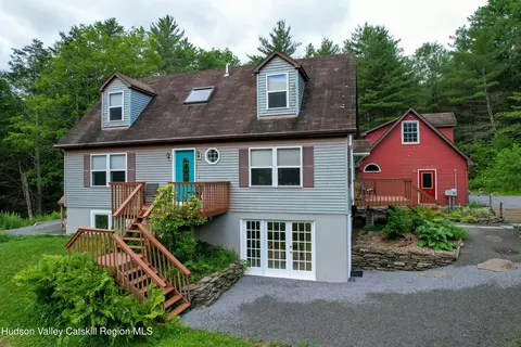 68 Garfield Rd, Phoenicia, NY 12464