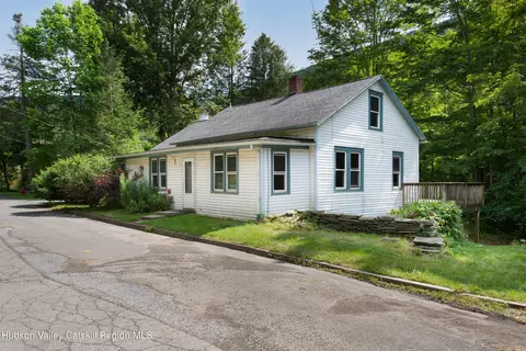 2 Lake St, Pine Hill, NY 12465