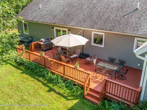 Exterior - 15 Pine St, Cairo, NY 12413 photo 5 of 9