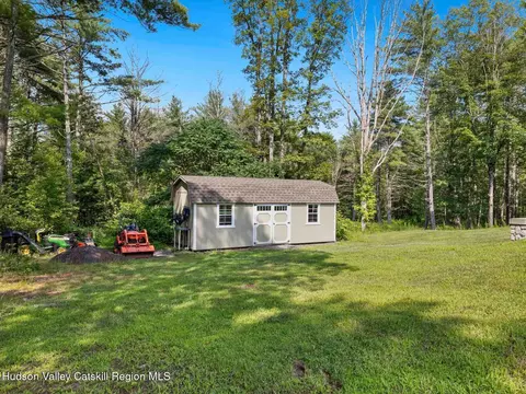 Exterior - 15 Pine St, Cairo, NY 12413 photo 8 of 9