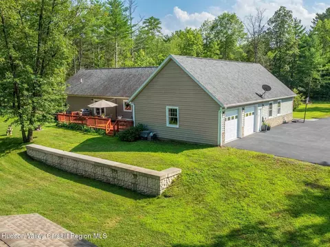 Exterior - 15 Pine St, Cairo, NY 12413 photo 2 of 9