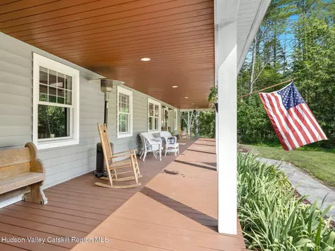 Exterior - 15 Pine St, Cairo, NY 12413 photo 3 of 9