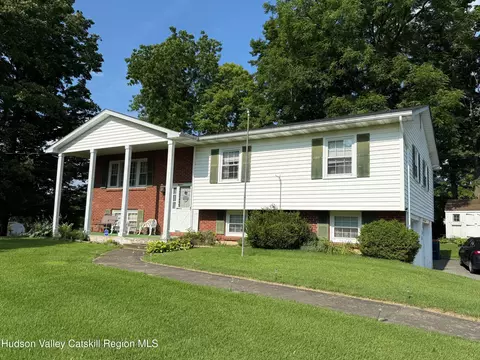 51 Depot Hill Rd, Amenia, NY 12501