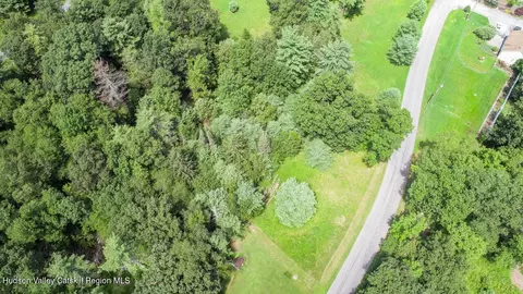 330 South Rd, Kingston, NY 12401 photo 4