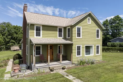276 Libertyville Rd, New Paltz, NY 12561