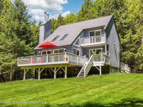 36 Mount Greenery Rd, Windham, NY 12496