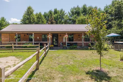 2253 County Route 21, Kinderhook, NY 12106