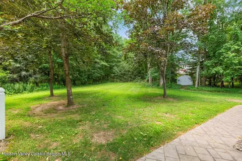 Exterior - 48 Westphal Dr, Bethlehem, NY 12054 photo 8 of 14