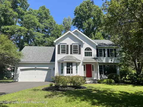 Exterior - 48 Westphal Dr, Bethlehem, NY 12054 photo 13 of 14