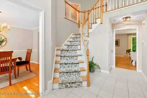 Entry Way - 48 Westphal Dr, Bethlehem, NY 12054 photo 6 of 9