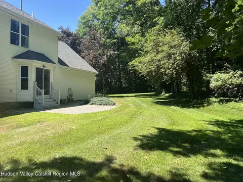 Exterior - 48 Westphal Dr, Bethlehem, NY 12054 photo 7 of 14
